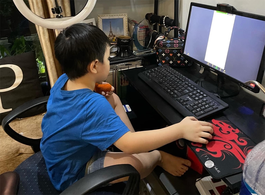 Học sinh lớp 1 học trực tuyến từ ngày 13/9, tối đa 3 tiết/ngày