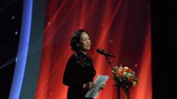 Mong các thầy, cô giáo luôn yêu nghề, giữ vững niềm tin