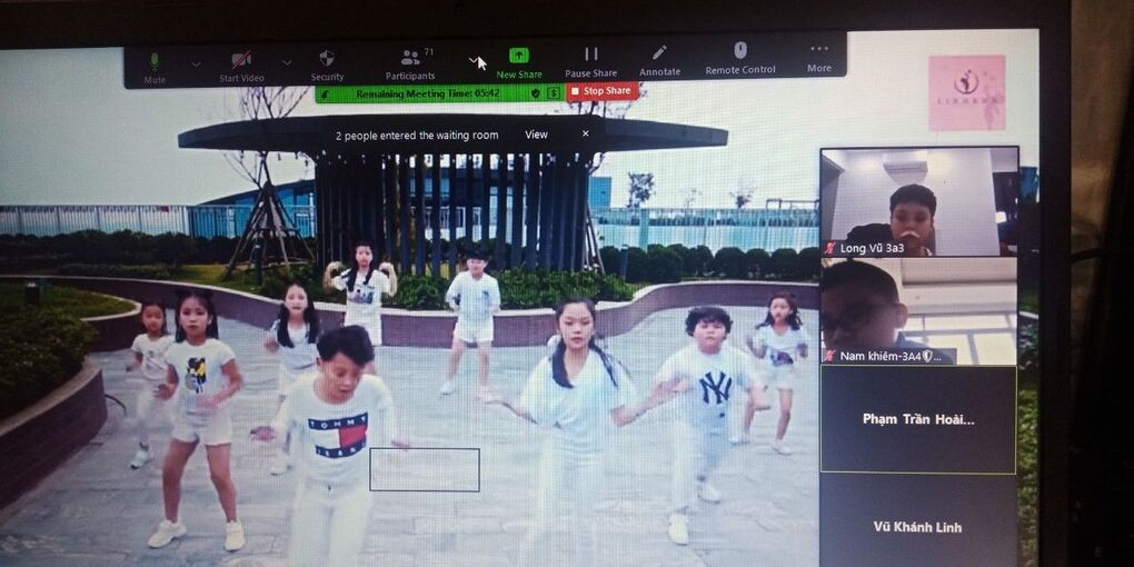 Học sinh trường Tiểu học Kim Đồng không đến trường nhưng không ngừng học tập