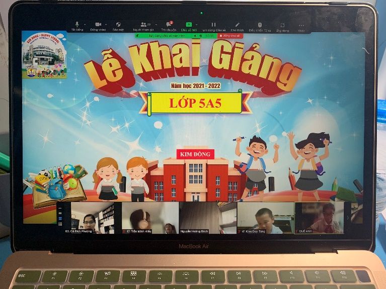 Ngày khai trường của những chú “mèo con” lớp 5A5- Trường Tiểu học Kim Đồng