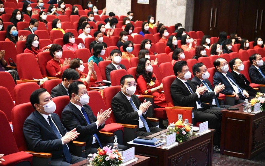 Hà Nội vinh danh các nhà giáo tiêu biểu năm 2021