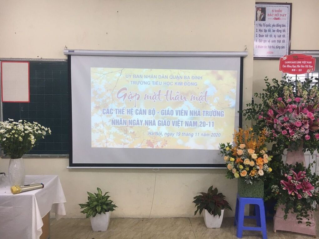 Trường Tiểu học Kim Đồng kỉ niệm ngày Nhà giáo Việt Nam