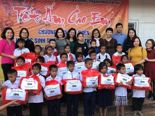 CUỐI CHẶNG ĐƯỜNG XA LÀ NHỮNG ĐÔI MẮT NGÂY THƠ  VÀ NỤ CƯỜI TỎA NẮNG