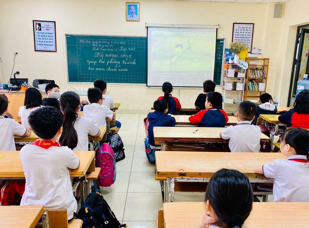 Phòng, tránh tai nạn đuối nước - Kĩ năng cơ bản của học sinh trường Tiểu học Kim Đồng