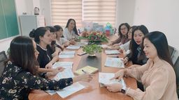 Tích cực đổi mới nội dung và hình thức SHCM thông qua dự giờ, nghiên cứu bài học