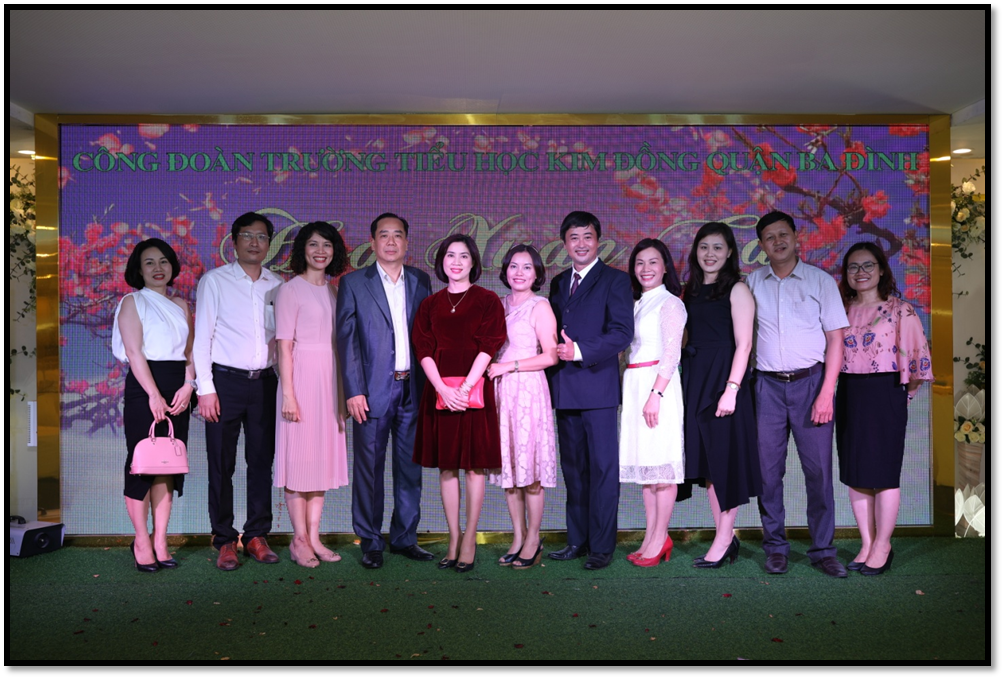 TRƯỜNG TH KIM ĐỒNG TỔ CHỨC MÍT TINH KỶ NIỆM QUỐC TẾ PHỤ NỮ 8-3