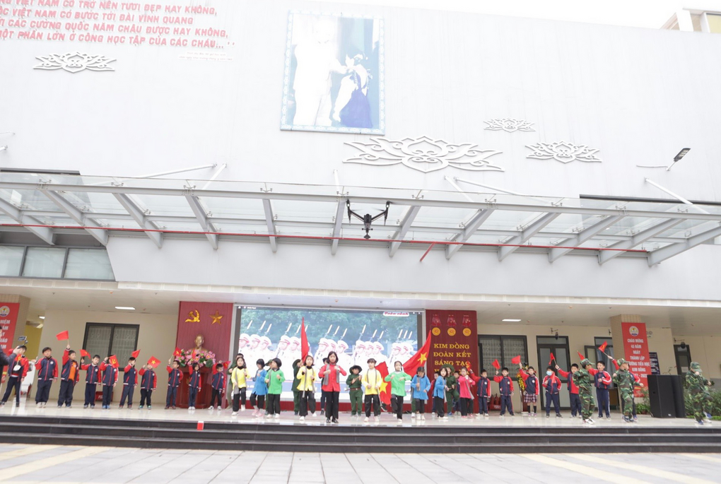 Lớp 2A3 trường Tiểu học Kim Đồng tham gia hoạt động kỉ niệm 78 năm ngày thành lập Quân đội nhân dân Việt Nam 22/12/1944 – 22/12/2022.