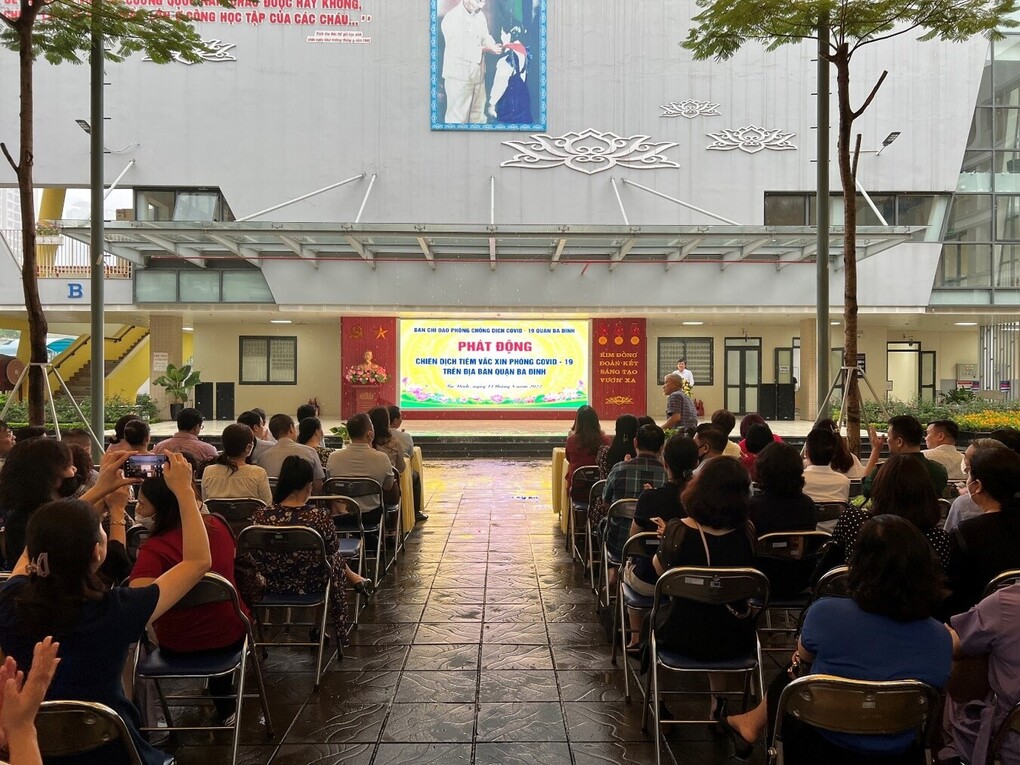 Lễ phát động “Chiến dịch tiêm chủng vắc xin phòng covid 19” tại trường Tiểu học Kim Đồng