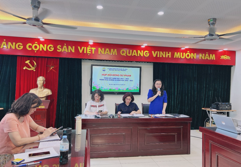 Trường Tiểu học Kim Đồng tổ chức họp Hội đồng Sư phạm - Nhiệm vụ năm học mới 2022 – 2023: Thử thách – Sáng tạo – Vươn xa