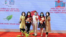 Hiến máu nhân đạo - Nghĩa cử cao đẹp của cán bộ, giáo viên, nhân viên trường Tiểu học Kim Đồng