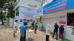 Tình người trong mùa dich