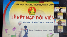 Lễ kết nạp Đội viên mới lớp 5A8