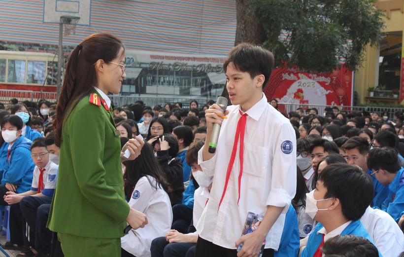 Chủ động chặn ma túy len lỏi vào học đường