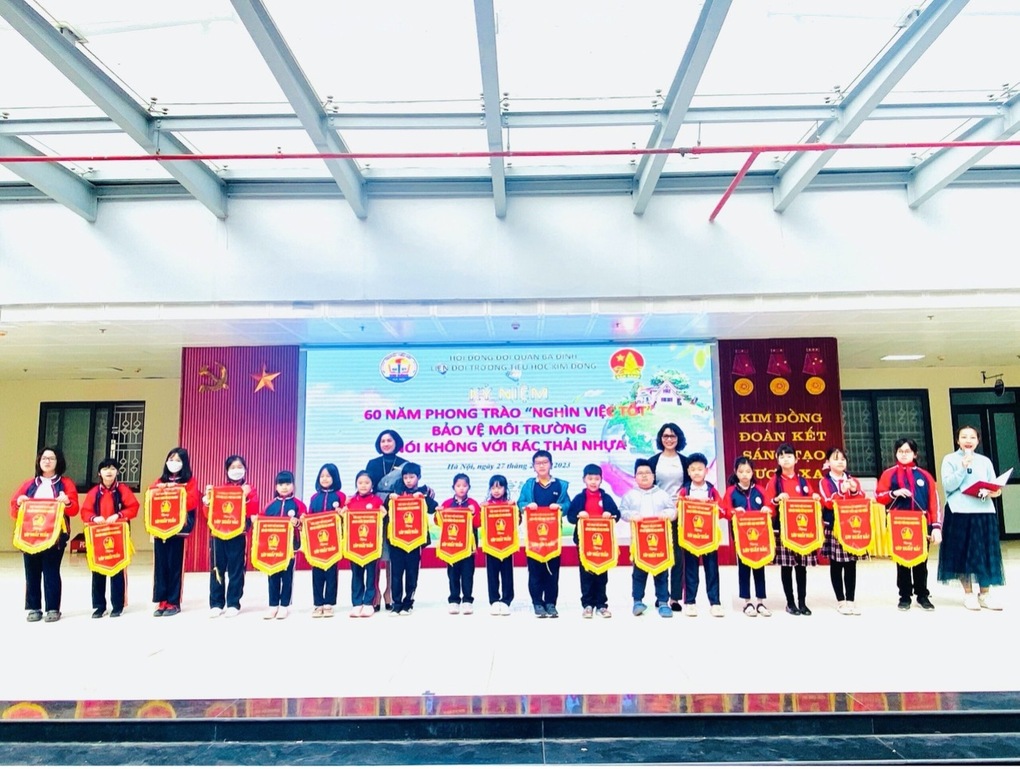 Phát động Chương trình hành động Bảo vệ môi trường “Nói không với rác thải nhựa”, kỉ niệm 60 năm phong trào Nghìn việc tốt