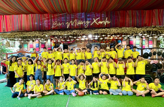 Trải nghiệm vui chơi đầy màu sắc tại bản Mường Xanh của học sinh trường Tiểu học Kim Đồng