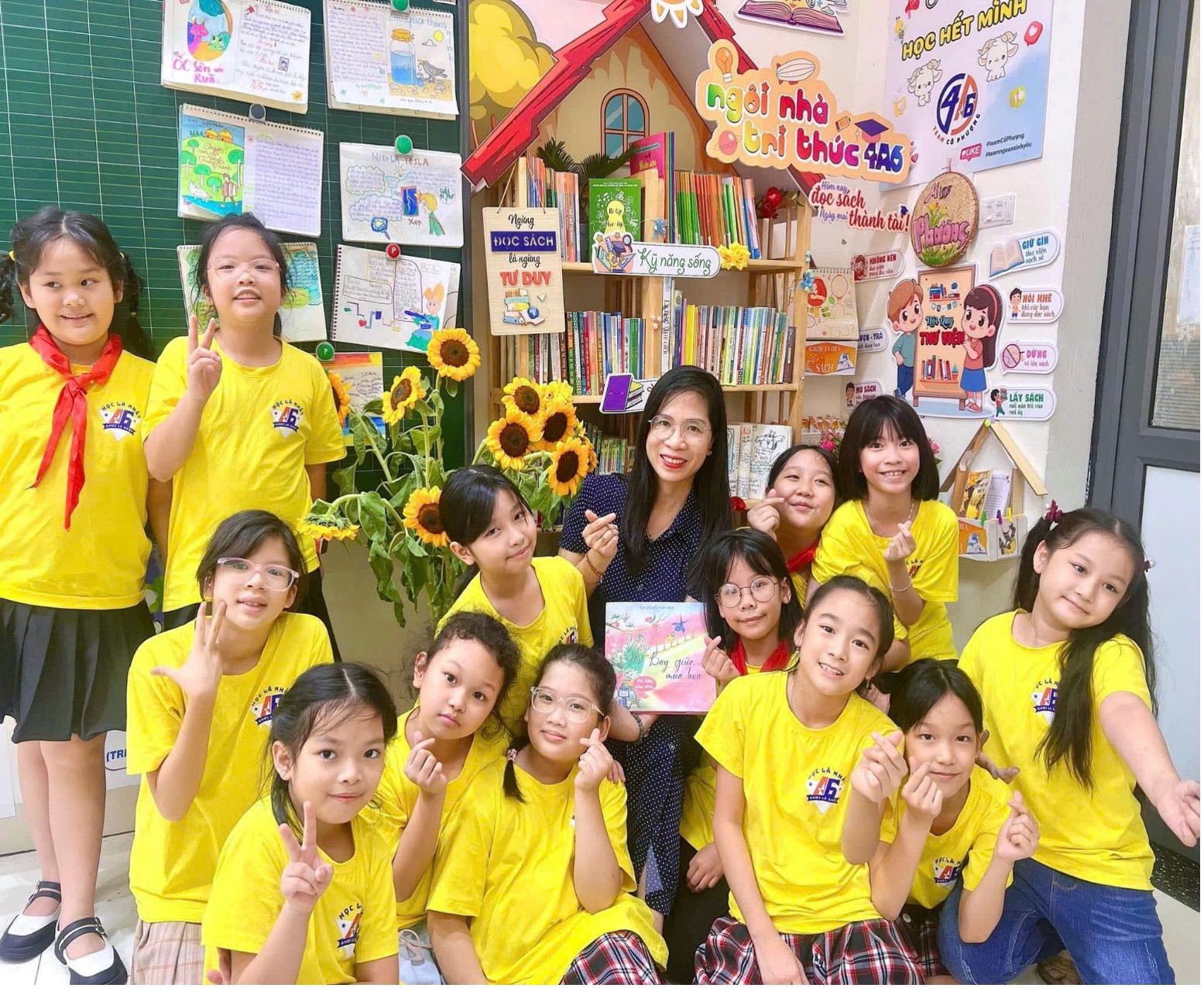 Thư viện 4A6 - Ngôi nhà tri thức tỏa sáng