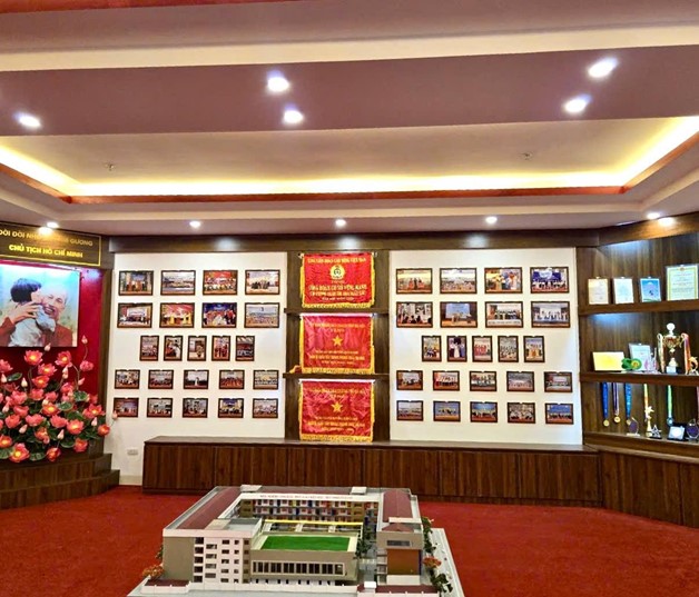 Phòng Truyền thống – nơi ghi dấu những chặng đường phát triển của trường tiểu học Kim Đồng