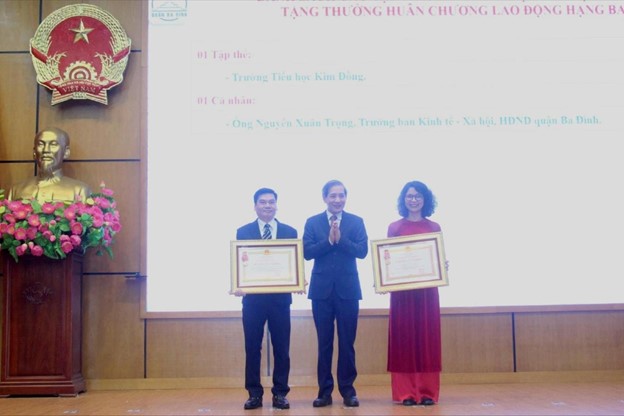 Huân chương Lao Động hạng Ba - Vinh dự gắn liền với trách nhiệm