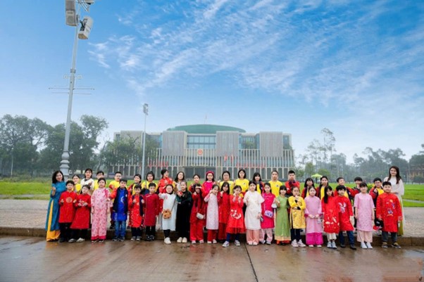 Hành trình về nguồn- Một ngày ý nghĩa của team 4A6