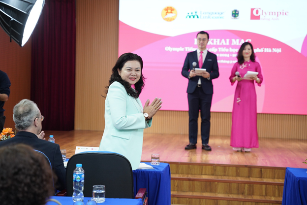 Học sinh Khối 5 trường Tiểu học Kim Đồng tự tin tham dự kỳ thi Olympic Tiếng Anh cấp thành phố