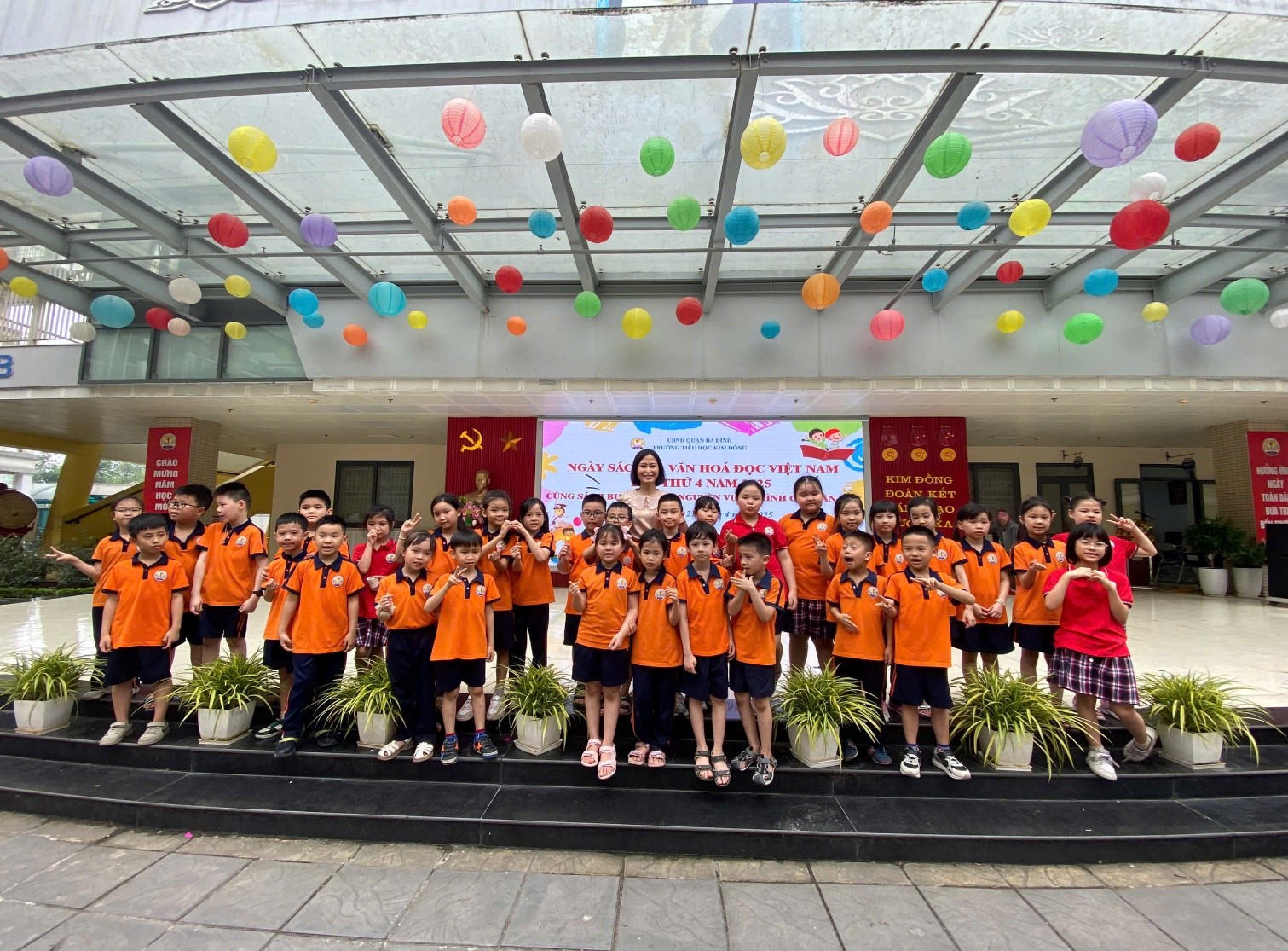 Lớp 2A8 hưởng ứng Ngày hội đọc sách