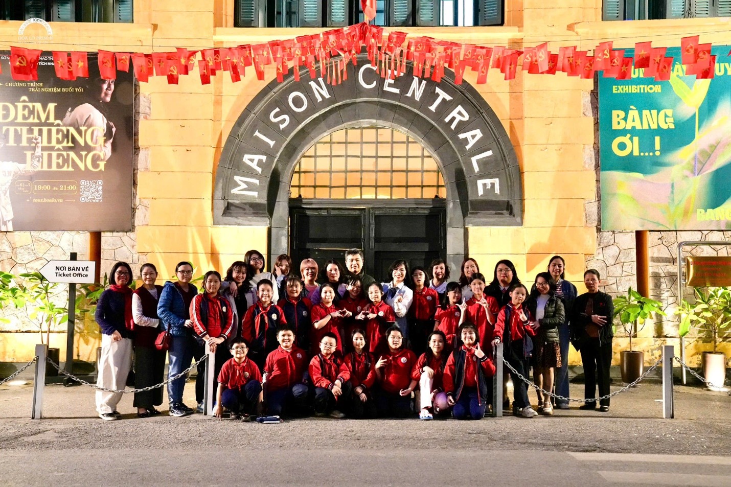 Sống Như Những Đóa Hoa- Hành trình xúc động tại Di tích lịch sử Nhà tù Hỏa Lò