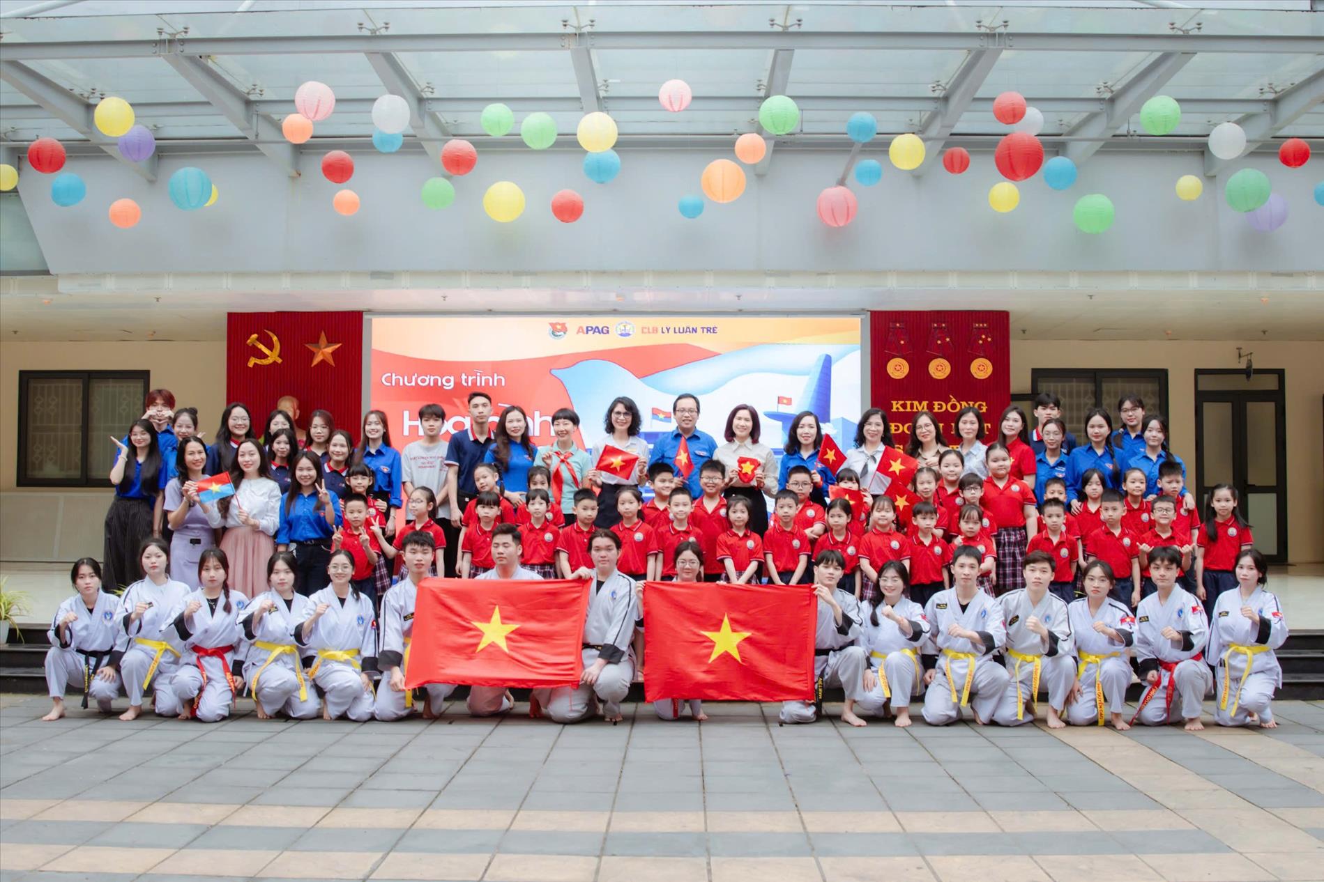 "Đan yêu thương – Gửi trọn tình yêu nước": Lan tỏa yêu thương và trách nhiệm công dân từ trái tim người trẻ