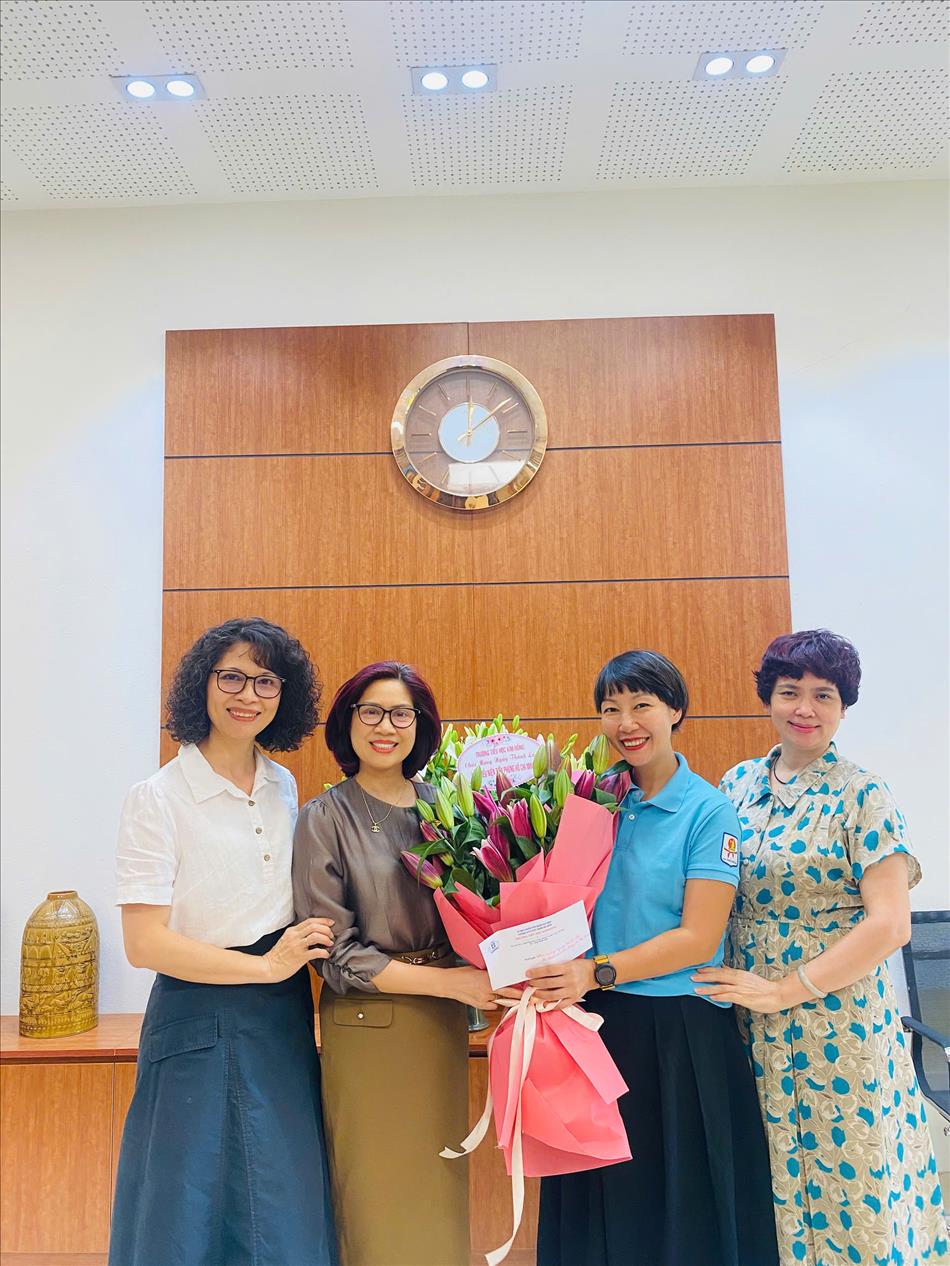 Liên Đội trường Tiểu học Kim Đồng tự hào truyền thống Đội thiếu niên tiền phong Hồ Chí Minh - 84 năm xây dựng và trưởng thành