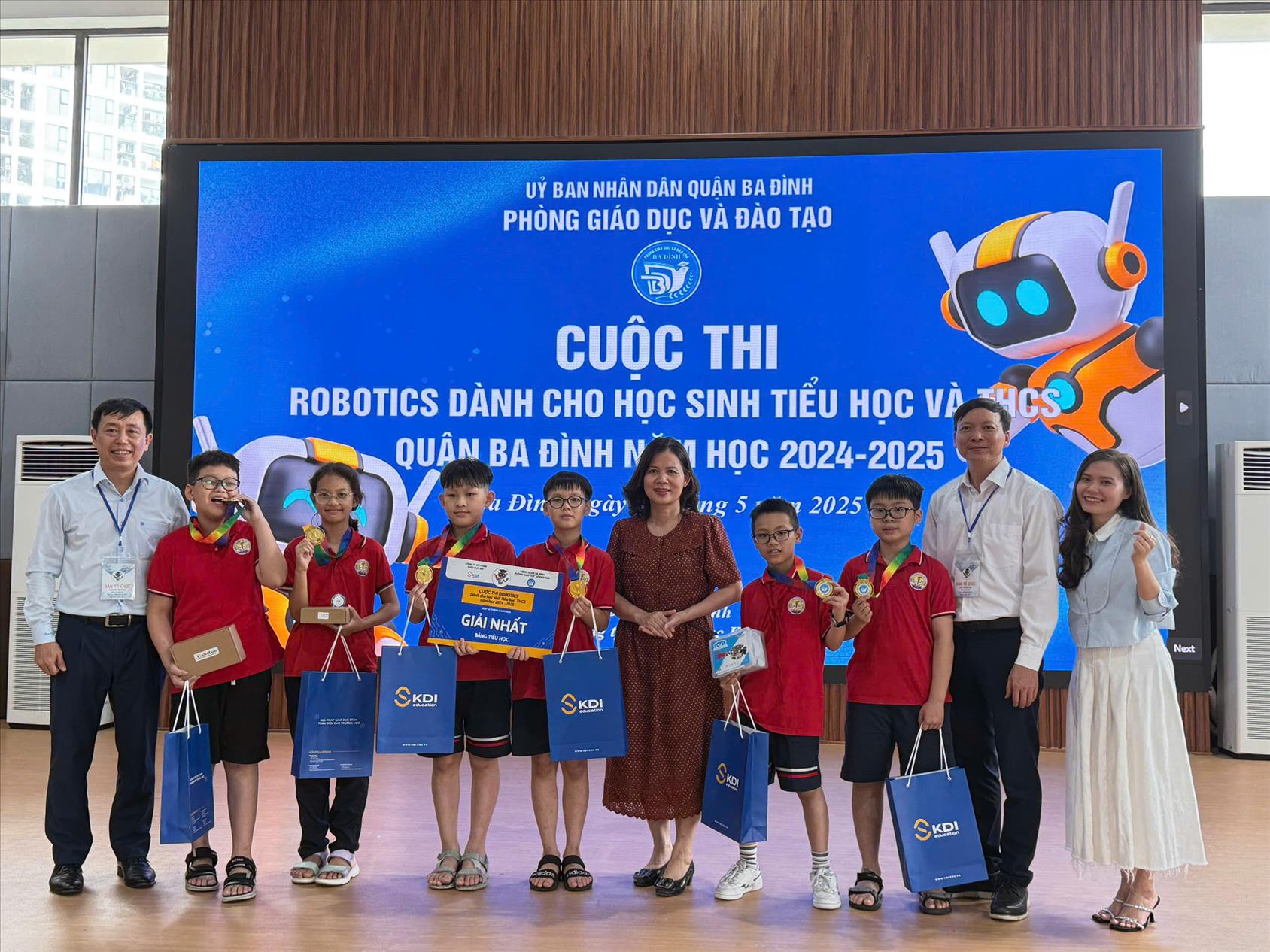 Giải Nhất Robotics – Thành quả từ nỗ lực và đam mê công nghệ của học sinh lớp 5 Kim Đồng