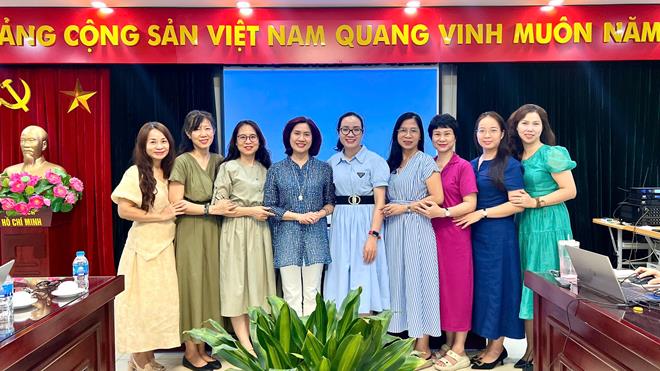 Trường Tiểu học Kim Đồng tổ chức Tập huấn ứng dụng GEMINI GEMS  và tích hợp GEMINI trong bộ công cụ GOOGLE– bước tiến mới trong ứng dụng AI vào công tác Giáo dục