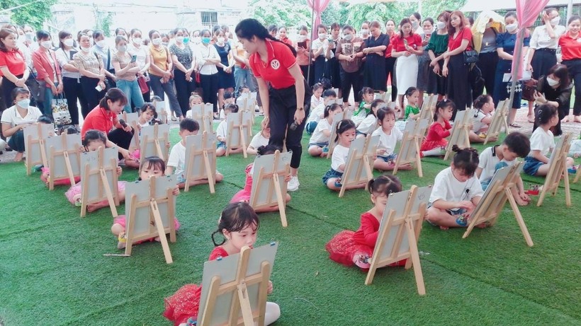 Phụ cấp ưu đãi và tâm nguyện của nhà giáo ảnh 1