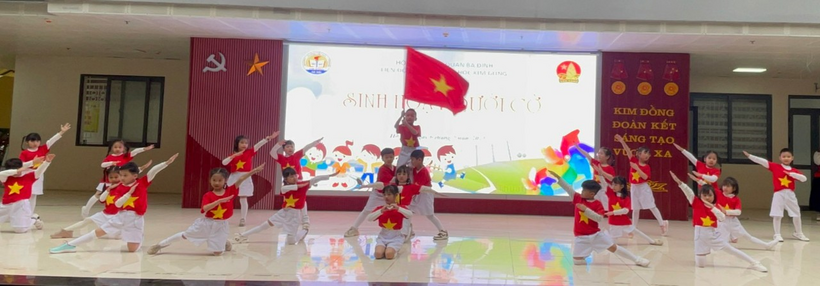 F:\Thoa\Tieu hoc kim dong 1A5\Sinh hoat duoi co\4.jpg