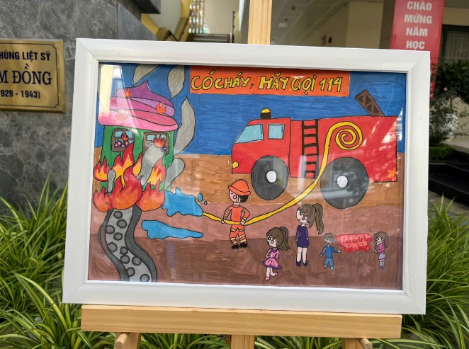 C:\Users\User-1\Desktop\Ảnh PCCC\z7073710086072_7d215d8944e5e7ed72f74772a0aa1654.jpg