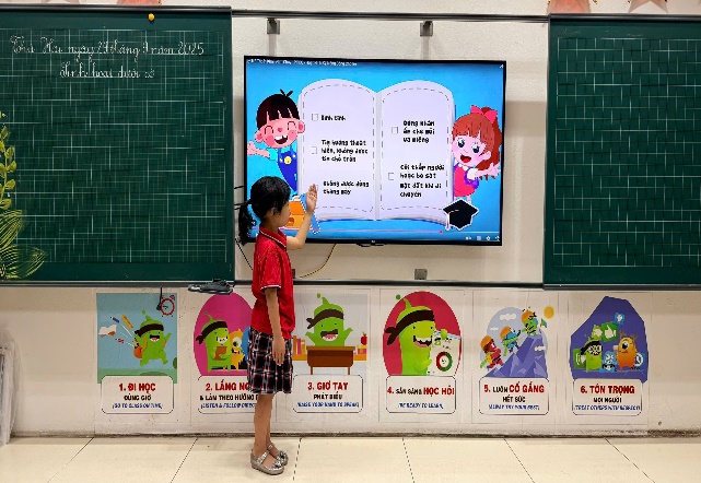 C:\Users\User-1\Desktop\Ảnh PCCC\z7060785836059_7efbf1a2907825862bc8dcbf6b923ef8.jpg