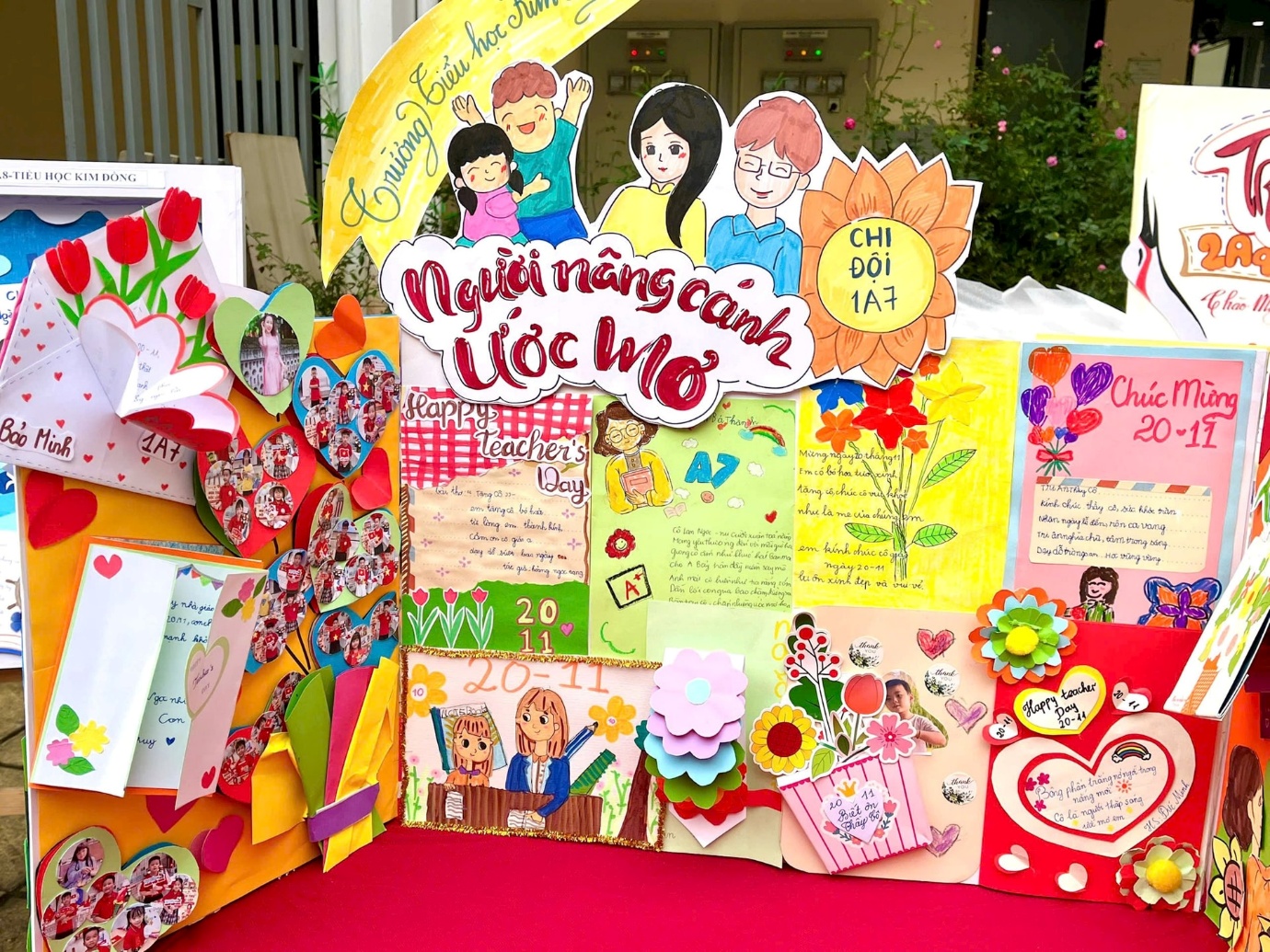 A display of children's artwork

AI-generated content may be incorrect.