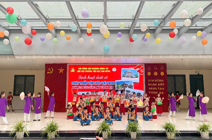 C:\Users\User-1\Desktop\95 năm\z7719333085448_6ccb77da74d03f828172a0805562596e.jpg