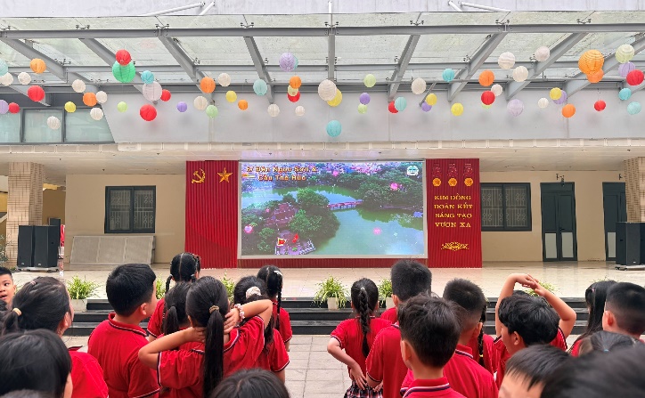 C:\Users\User-1\Desktop\95 năm\z7723075471465_3dc66b6bb9228c7d9619f86332b927f2.jpg