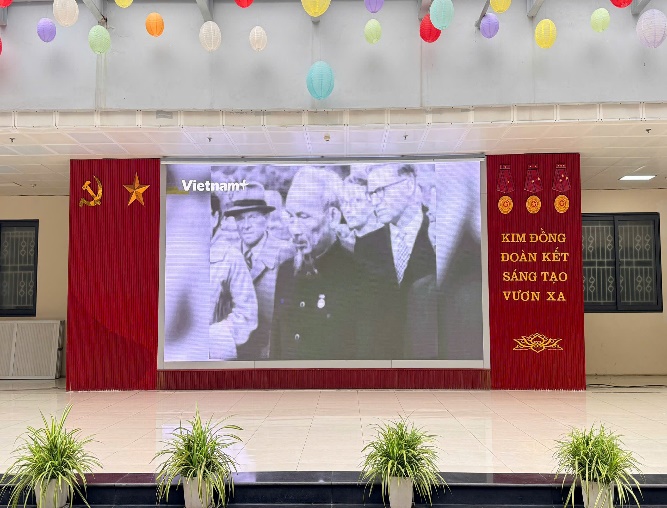 C:\Users\User-1\Desktop\Kết nạp Đội LB\z7836891509199_b4a9e77c788c9f48281d96eb9db30f5e.jpg